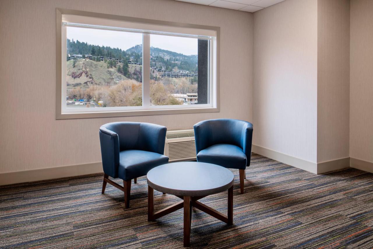 Holiday Inn Express & Suites Kelowna - East By Ihg Kültér fotó